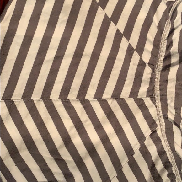 Slight Crop Babydoll/Peplum Top - Picture 4 of 4